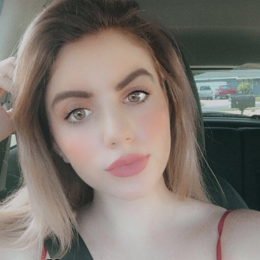 Meet your Posher, Teagan